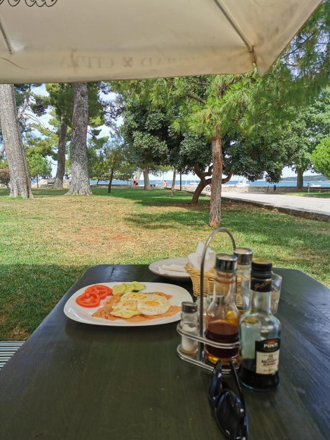 Emily Deluxe Superior 5 Star Studio Apartment, Your Piece Of Heaven With Sea & Park View Novigrad Istria Exteriér fotografie