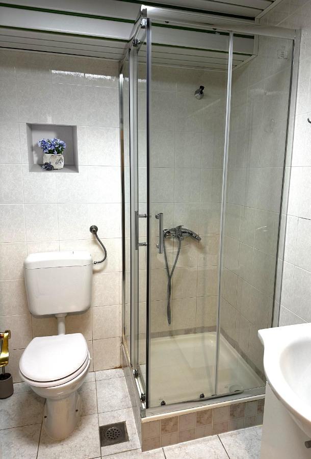 Emily Deluxe Superior 5 Star Studio Apartment, Your Piece Of Heaven With Sea & Park View Novigrad Istria Exteriér fotografie